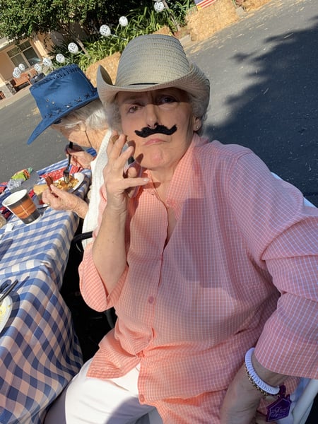 Stratford_at_Beyer_Park_Silly_Mustache6_e1566825170447_min