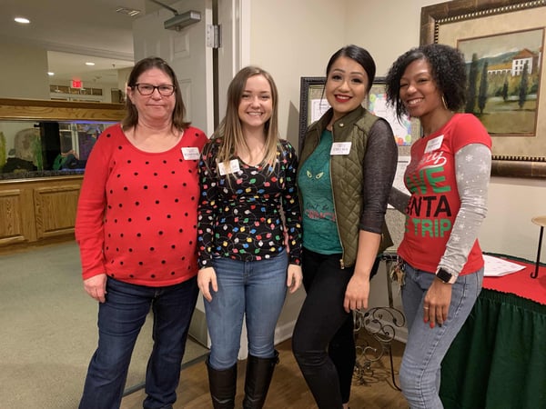 Stratford_at_Beyer_Park_Staff_Christmas_Group_Photo_min