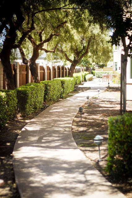 Stratford_at_Beyer_Park_Walking_Path_min-1